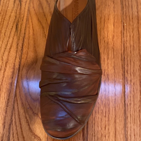 Handmade leather shoe by Harbinger - Picture 2 of 3